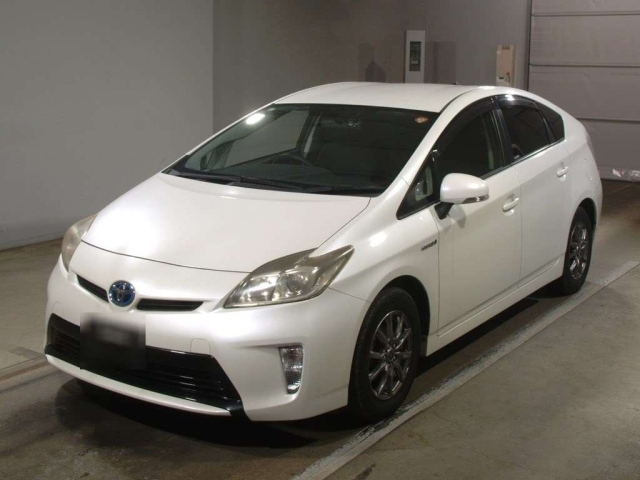 TOYOTA PRIUS 2013