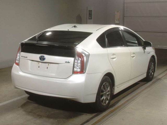 TOYOTA PRIUS 2013