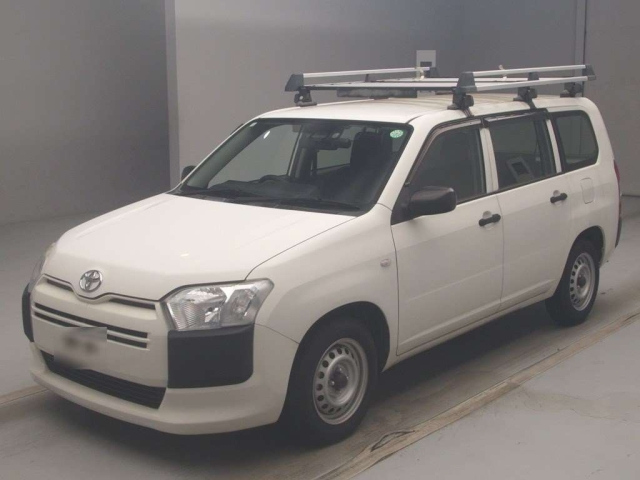 TOYOTA SUCCEED 2018
