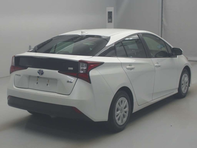 TOYOTA PRIUS 2022