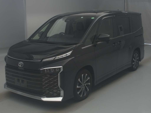 TOYOTA VOXY 2022