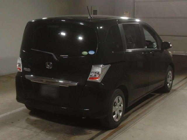 HONDA FREED 2013