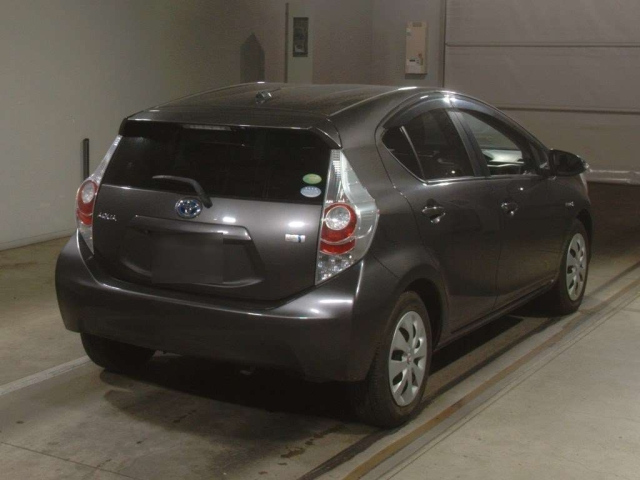 TOYOTA AQUA 2014