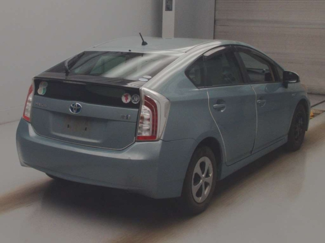 TOYOTA PRIUS 2012