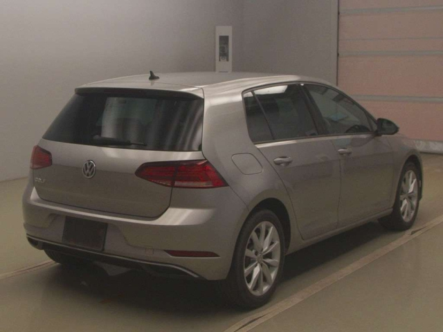 VOLKSWAGEN GOLF 2018