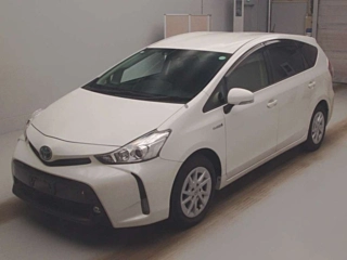 TOYOTA PRIUS ALPHA 2016