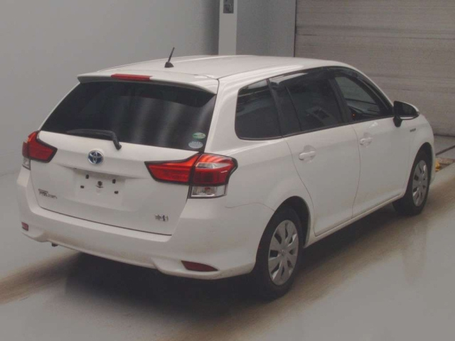 TOYOTA COROLLA FIELDER 2016