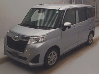 TOYOTA ROOMY 2020