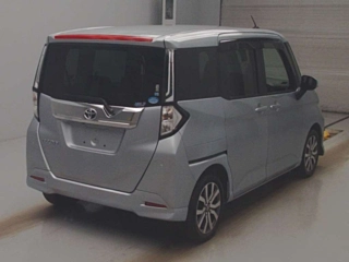TOYOTA ROOMY 2021