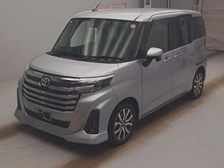 TOYOTA ROOMY 2021