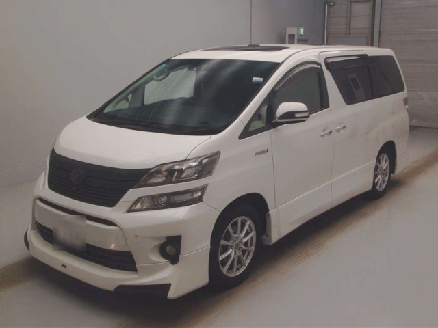 TOYOTA VELLFIRE 2013