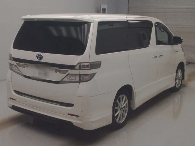 TOYOTA VELLFIRE 2013