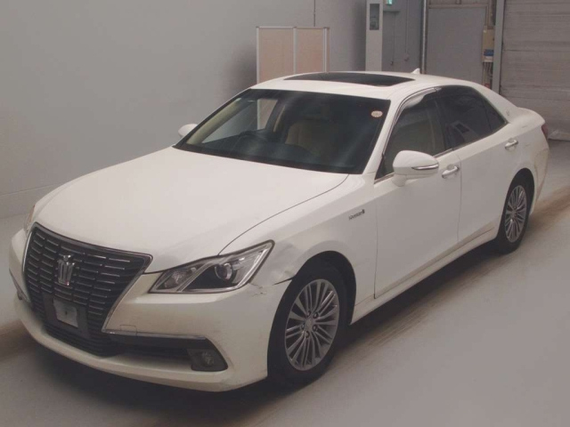 TOYOTA CROWN 2013