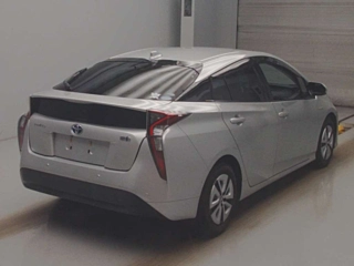 TOYOTA PRIUS 2016