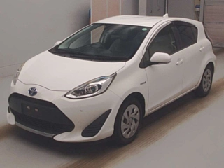TOYOTA AQUA 2020