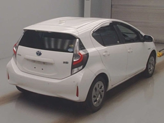 TOYOTA AQUA 2020
