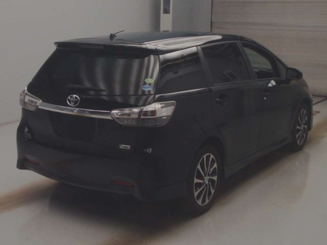 TOYOTA WISH 2012