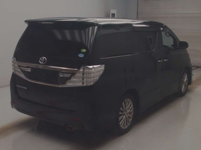 TOYOTA VELLFIRE 2013
