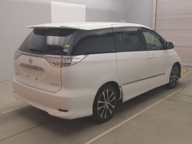 TOYOTA ESTIMA 2014
