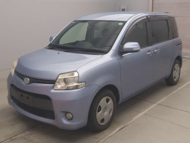 TOYOTA SIENTA 2012