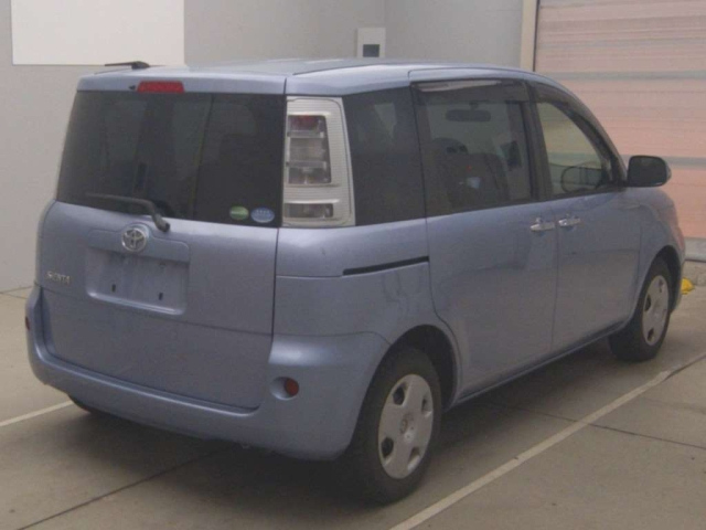 TOYOTA SIENTA 2012