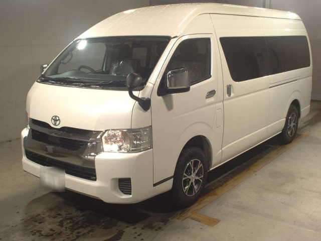 TOYOTA HIACE 2025