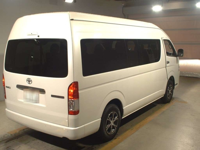 TOYOTA HIACE 2025