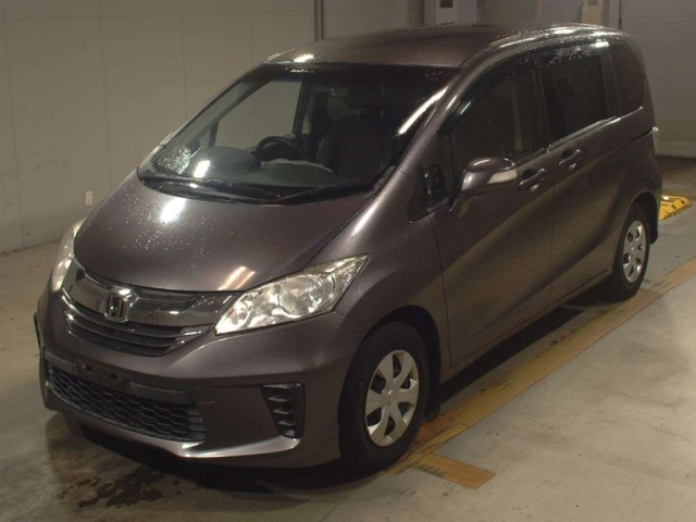 HONDA FREED 2016