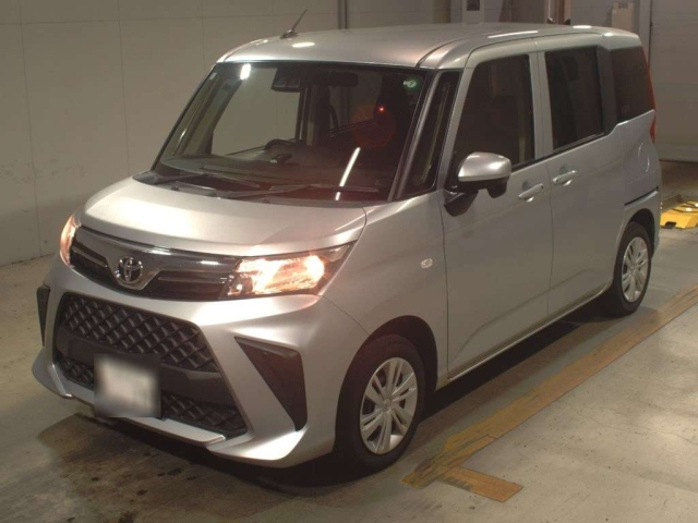 TOYOTA ROOMY 2022