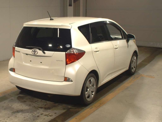 TOYOTA RACTIS 2012