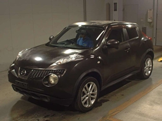 NISSAN JUKE 2010
