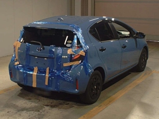 TOYOTA AQUA 2021
