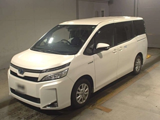 TOYOTA VOXY 2018