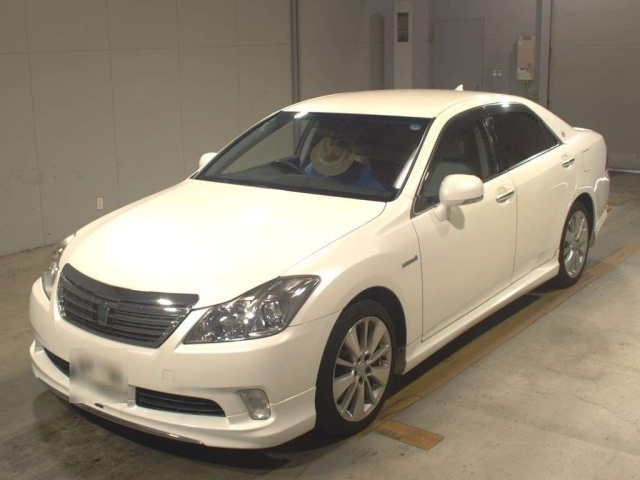 TOYOTA CROWN 2010