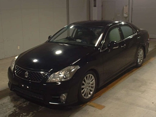 TOYOTA CROWN 2010