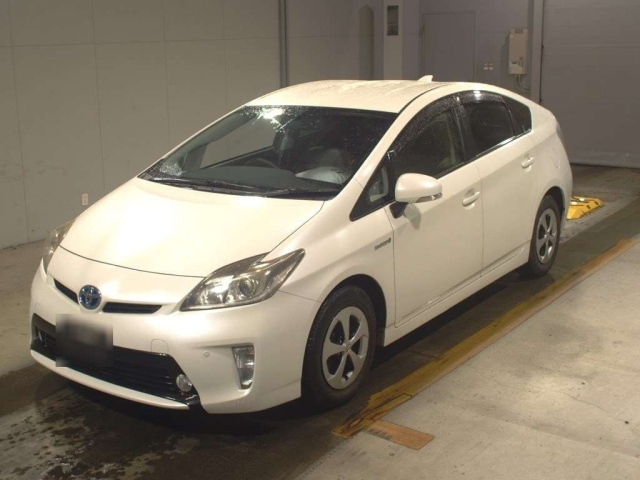 TOYOTA PRIUS 2013