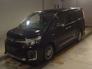 TOYOTA VOXY 2017
