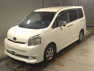 TOYOTA VOXY 2008