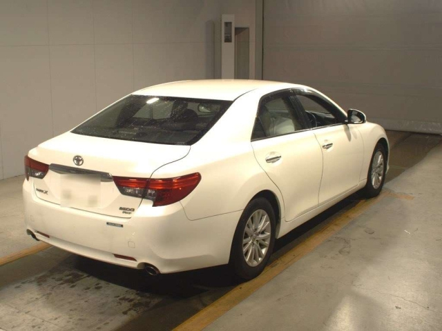 TOYOTA MARK X 2012