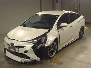 TOYOTA PRIUS 2016