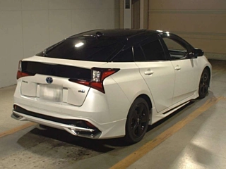TOYOTA PRIUS 2022