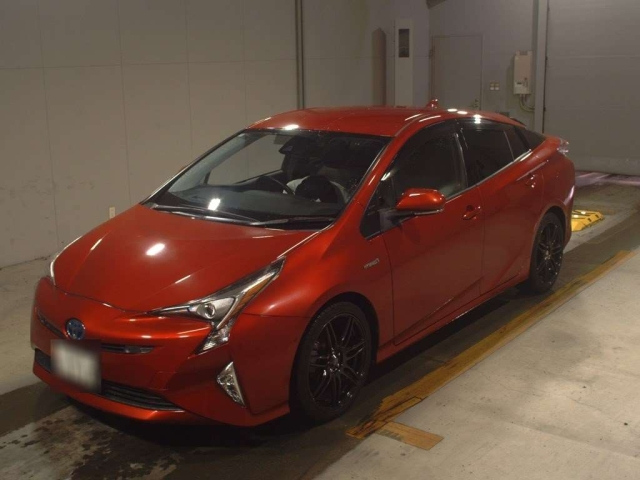 TOYOTA PRIUS 2016