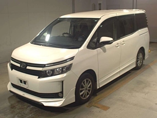 TOYOTA VOXY 2016