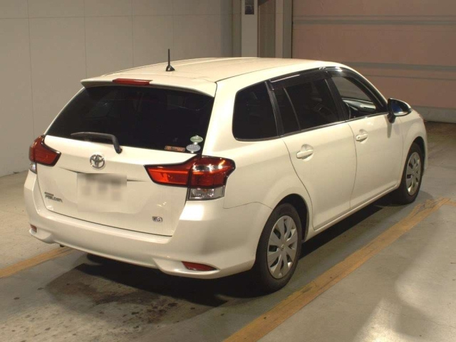 TOYOTA COROLLA FIELDER 2016