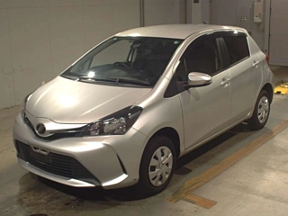 TOYOTA VITZ 2015