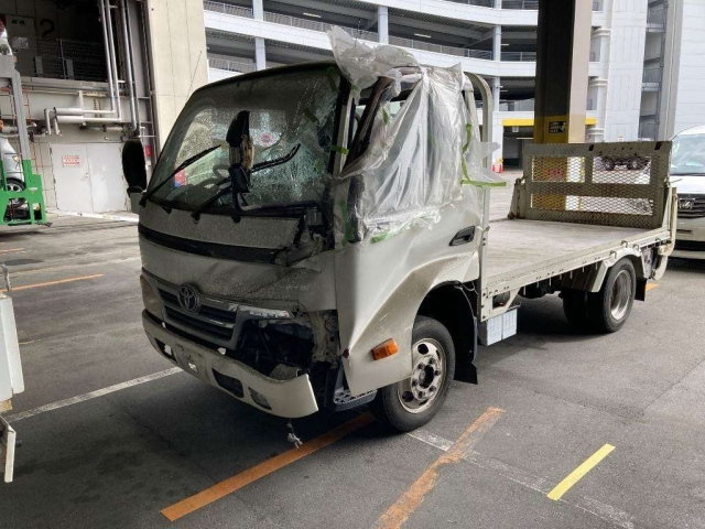 TOYOTA DYNA 2011