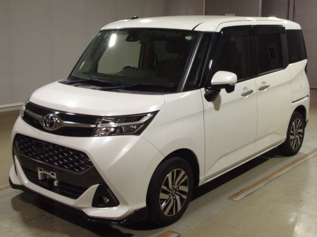 TOYOTA TANK 2018
