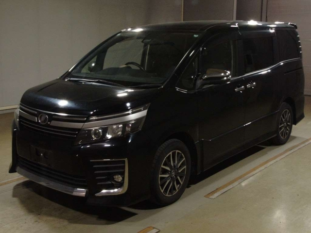 TOYOTA VOXY 2016