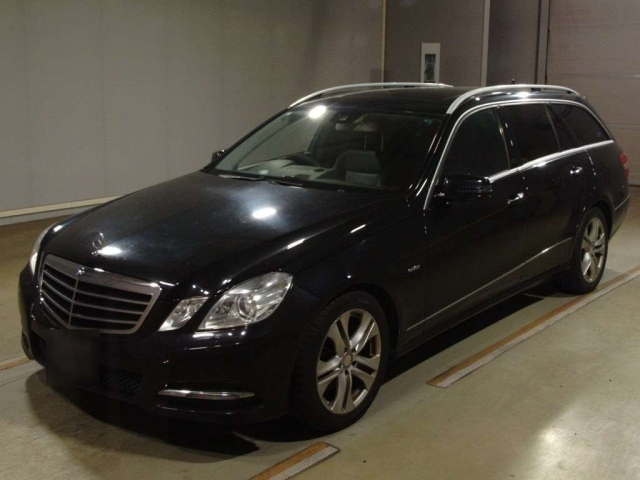 MERCEDES BENZ E CLASS WAGON 2011