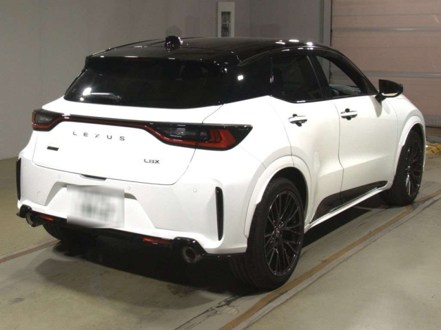 LEXUS LBX 2025